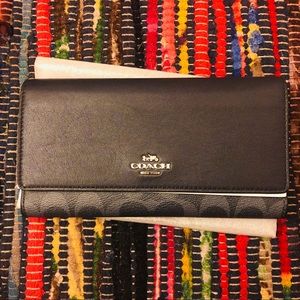 COACH Trifold Wallet